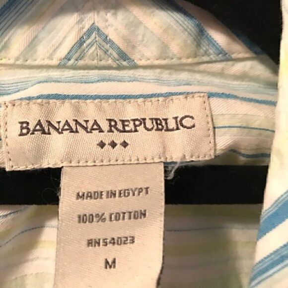 Banana Republic shirt. Size Medium.  - Picture 6 of 6